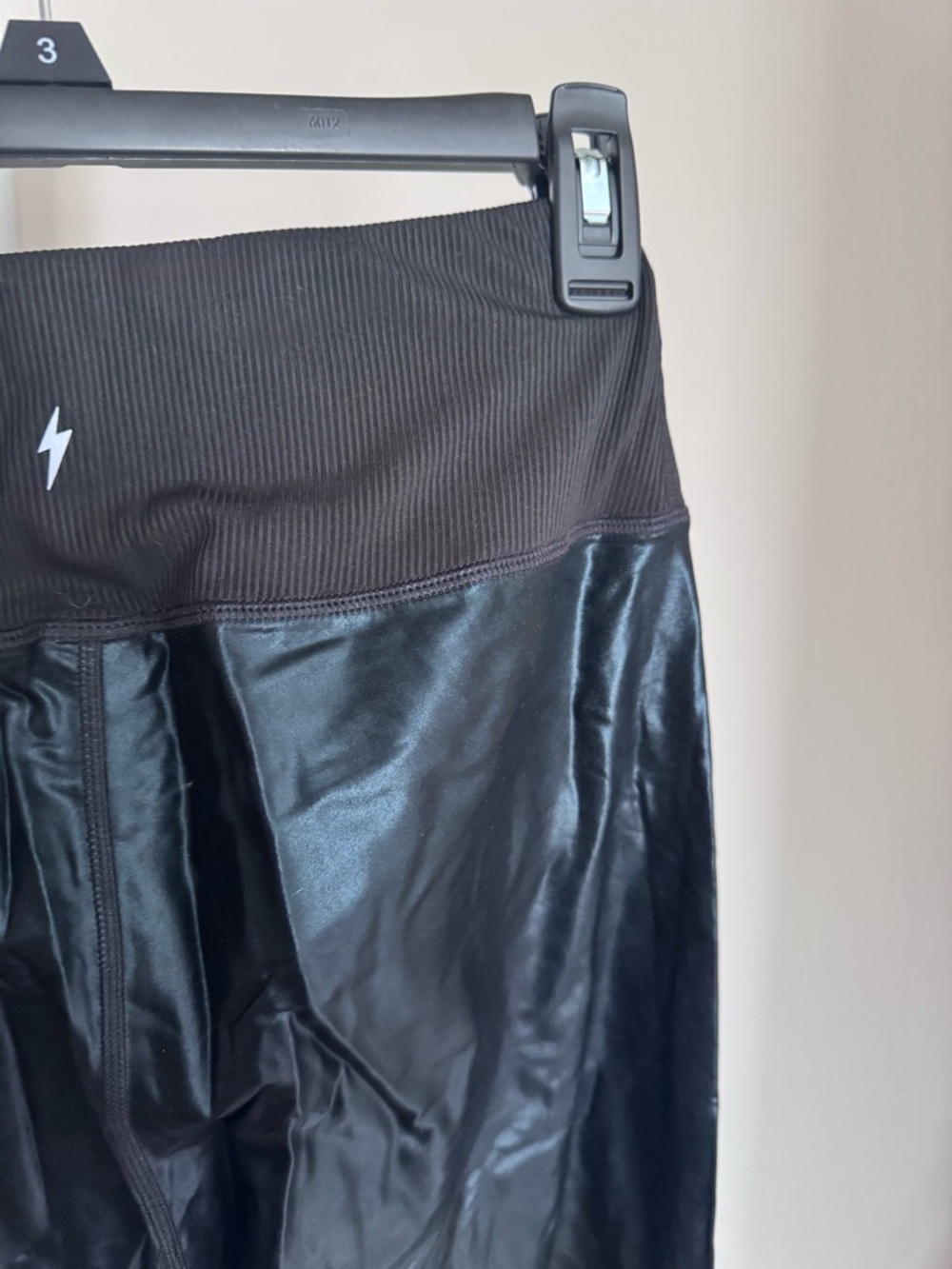 Electric Yoga Fierce Liquid Leggings - Picture 4 of 6